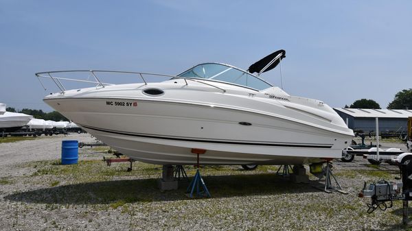 Sea Ray 240 Sundancer 