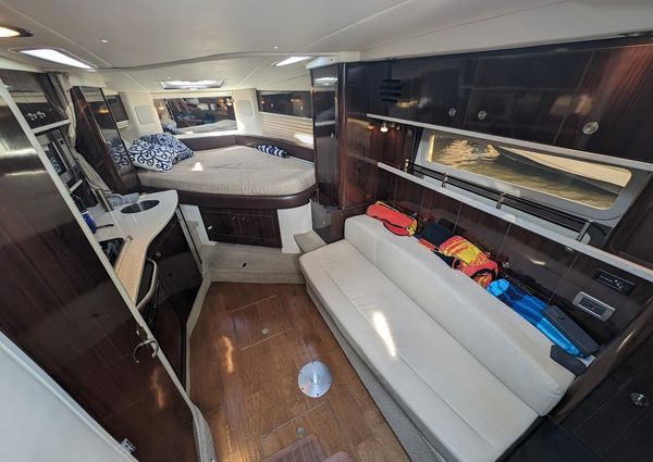 Sea Ray 330 Sundancer image