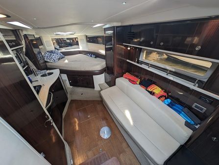 Sea Ray 330 Sundancer image