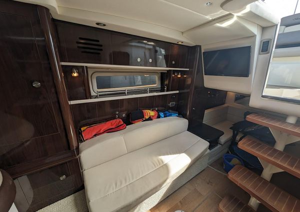 Sea Ray 330 Sundancer image