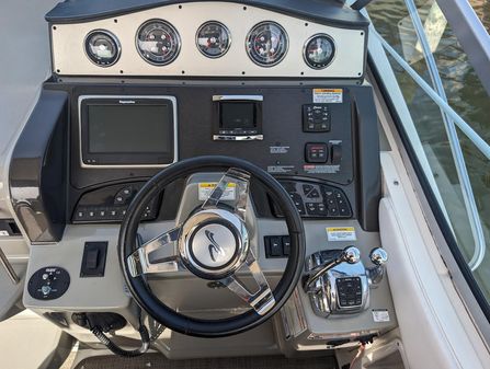 Sea Ray 330 Sundancer image