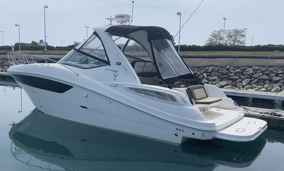 Sea Ray 330 Sundancer image