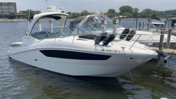 Sea Ray 330 Sundancer 