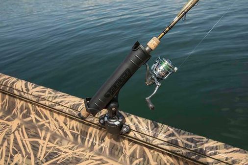 Crestliner 1860-RETRIEVER-JON image