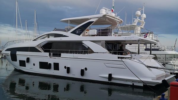 Azimut Grande 27 METRI