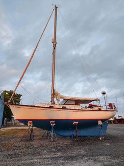 Chris-Craft Sail Yacht image