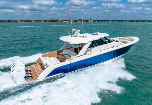 Tiara Yachts 48 LS image