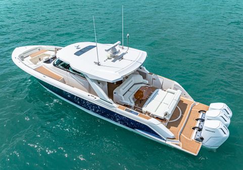 Tiara Yachts 48 LS image