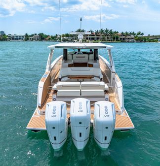 Tiara Yachts 48 LS image