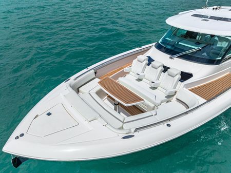 Tiara Yachts 48 LS image