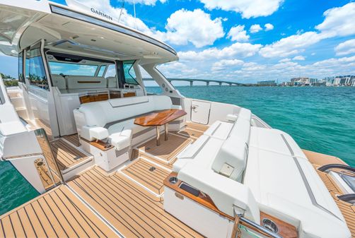 Tiara Yachts 48 LS image