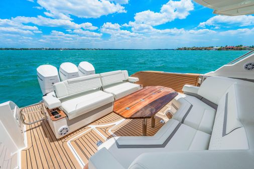 Tiara Yachts 48 LS image