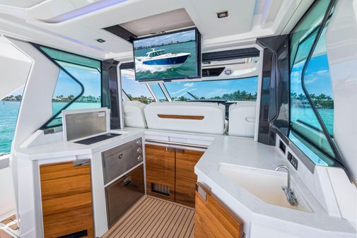 Tiara Yachts 48 LS image