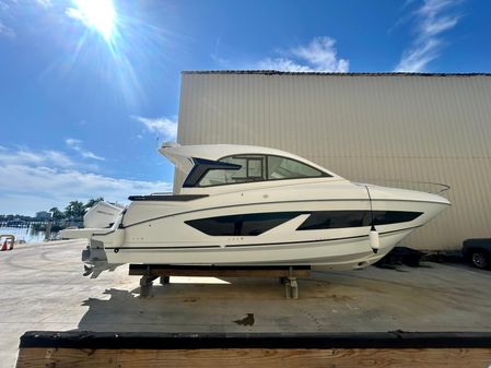 Beneteau 32GT image