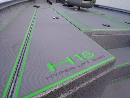 Xpress H18 Bass image