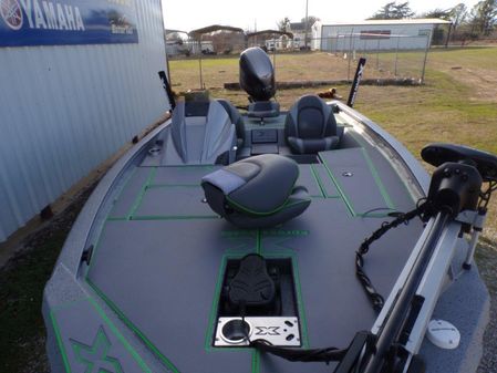 Xpress H18 Bass image