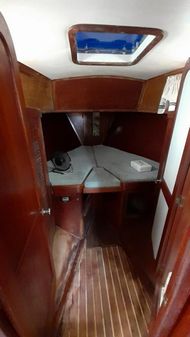 Gulfstar 37 image