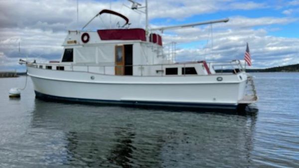 Grand Banks 49 Classic Trawler 