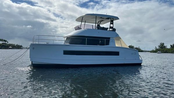 Fountaine Pajot MY 37 image