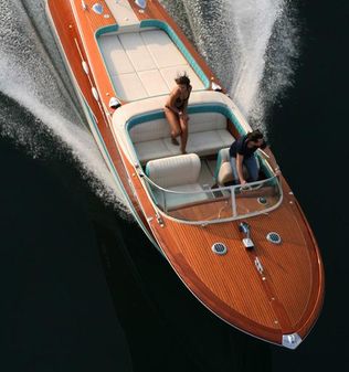 Riva Aquarama Lungo image