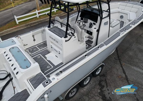 Sea Fox 328 Commander image