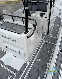 Sea Fox 328 Commander image