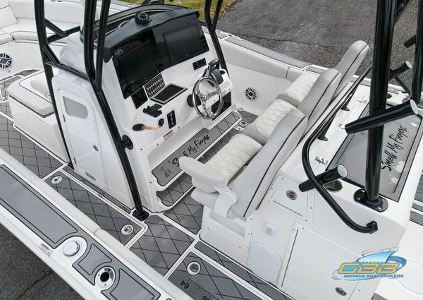 Sea Fox 328 Commander image