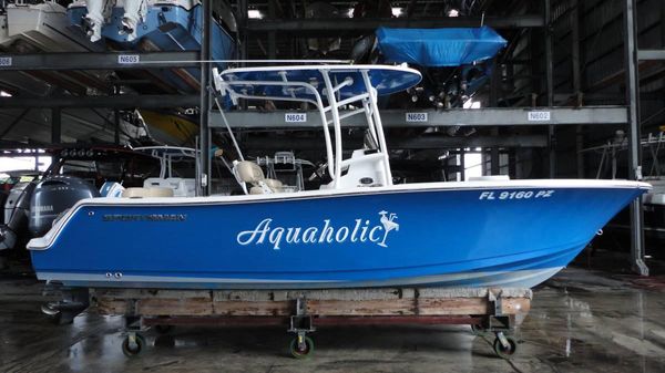 Sportsman Heritage 231 Center Console