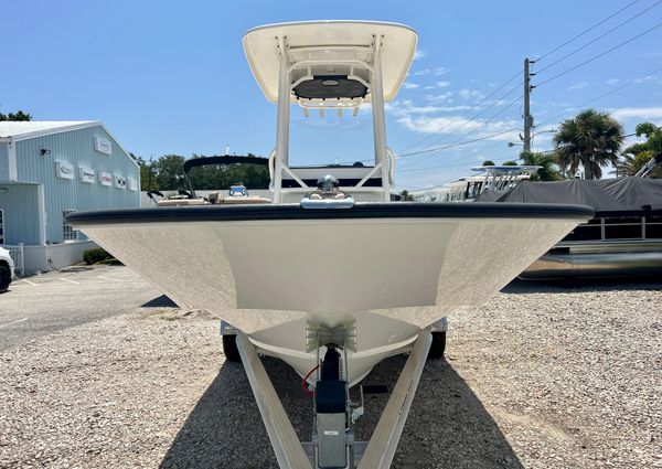 Boston-whaler 210-MONTAUK image