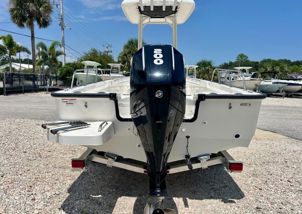 Boston-whaler 210-MONTAUK image