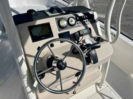 Boston-whaler 210-MONTAUK image