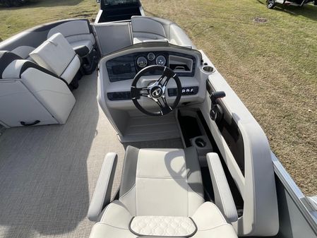 Tahoe-pontoon LTZ-ENTERTAINER image