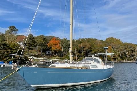 Camper & Nicholsons 35 Sloop