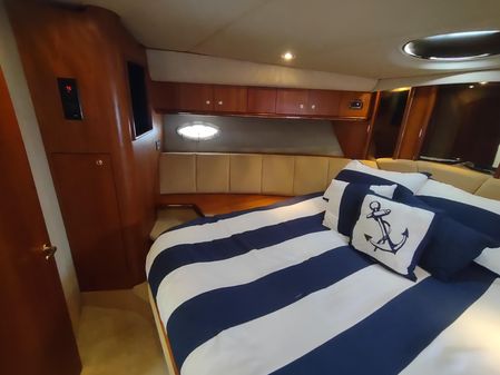 Cruisers Yachts 4450 Express Motoryacht image