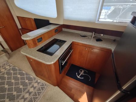 Cruisers Yachts 4450 Express Motoryacht image