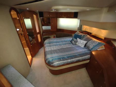 Cruisers Yachts 4450 Express Motoryacht image