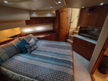 Cruisers Yachts 4450 Express Motoryacht image