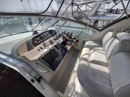 Cruisers Yachts 4450 Express Motoryacht image