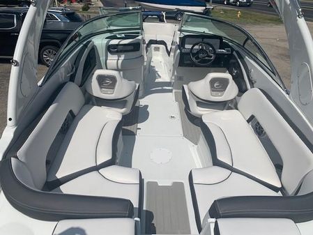 Crownline 270-SS image