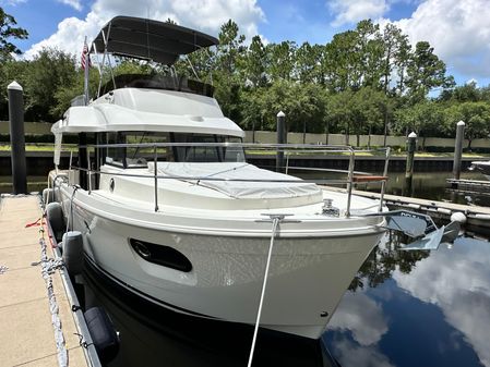 Beneteau Swift Trawler 35 image