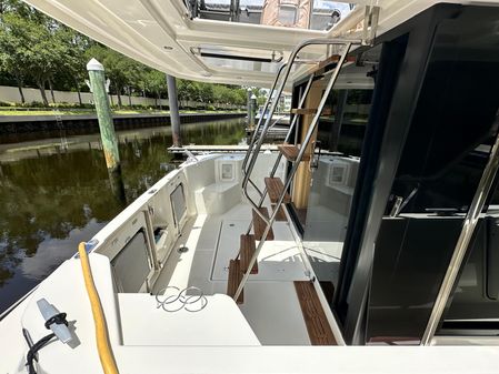 Beneteau Swift Trawler 35 image