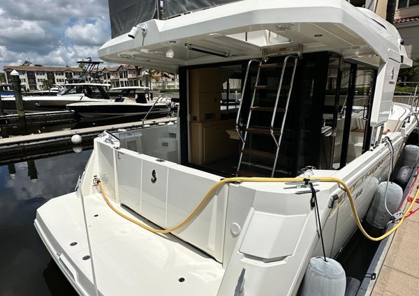 Beneteau Swift Trawler 35 image