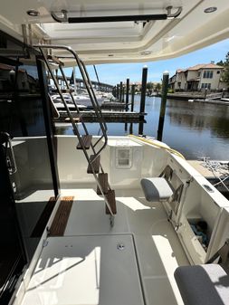 Beneteau Swift Trawler 35 image