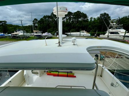 Sea Ray 370 image