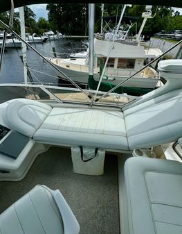 Sea Ray 370 image