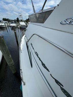 Sea Ray 370 image