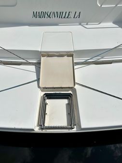 Sea Ray 370 image