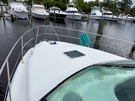 Sea Ray 370 image