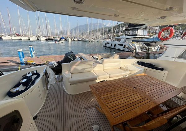 Azimut 55 image