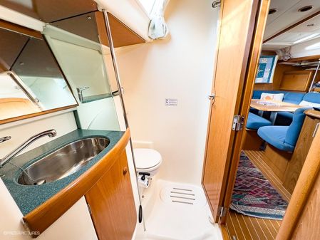 Jeanneau Sun Odyssey 43 image